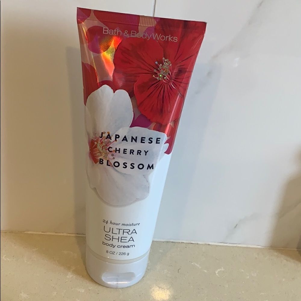 Bath & Body works Ultra SHEA body cram